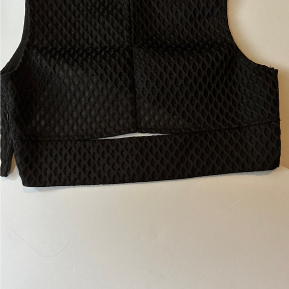 NWT.  She & Sky black crop top. - Picture 6 of 12